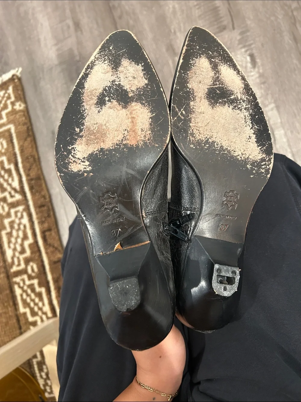 Jebe elegant black